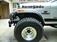 2012_1022jeep0013fronttire.webp