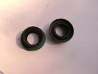 NOS D30-44 Inner Axle Seals 1 (Copy).webp