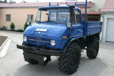 unimog-406-3.webp