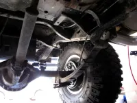 Five-leaf spring with shocks removed_2585.webp