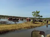 Redneckyacht007.webp