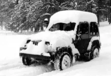 FlagSnowJeep.webp