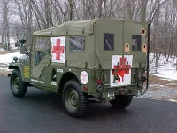 1955M170AmbulanceJeep.webp