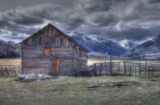 02xBarn.webp