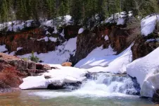 08Waterfall2.webp