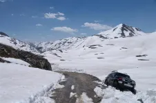 0059ToyotaStuck.webp