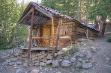 20111MinnieGulchCabin.webp