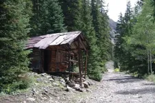 Day1-077CabininMinnieGulch_zps14292639.webp