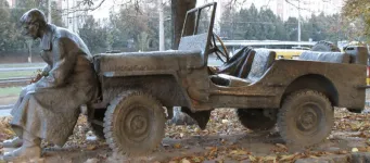 jeepstatue.webp
