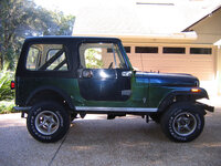 83-CJ7%20048.jpg