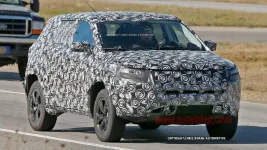 75830e6aec54%2F203033422%2Fcdauto_JeepCUV_111015_1.webp