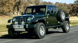 ac7be41dbb%2F203247057%2Fjeep-wrangler-pickup-2017.webp