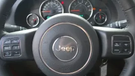 jeep-wrangler-sahara-unlimited-2015-81.webp jeep-wrangler-sahara-unlimited-2015-81.webp
