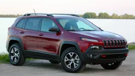 008-long-term-2014-jeep-cherokee-1.webp