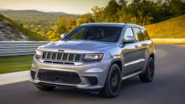 2018-jeep-grand-cherokee-trackhawk-25-2.webp