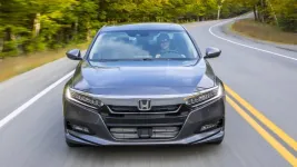 2018-honda-accord-touring-2-0t-046-1.webp