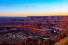 3227ed48ad44f1cf38ec1a6e8--nature-photos-moab-utah.webp