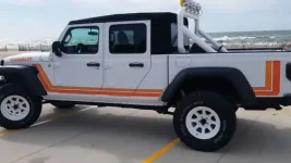 jeep_gladiator_scrambler.webp