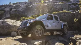 jeep-gladiator-rubicon-act-f34-2.webp