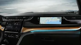 2022_jeep_grand_cherokee_l_screen.webp