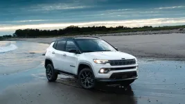 2022_jeep_compass_altitude.webp