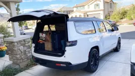Grand-Wagoneer-cargo-test.webp