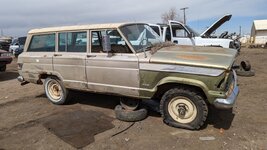 oneer-in-Colorado-junkyard-photo-by-Murilee-Martin.jpg