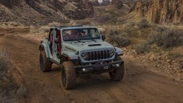 2024-jeep-wrangler-rubicon-392-032.jpg