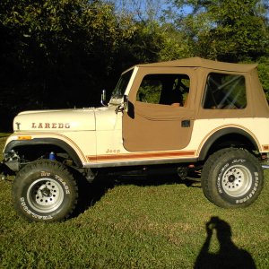 82 Cj7 Laredo