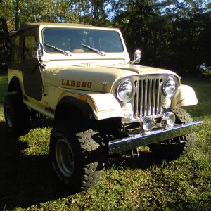 82 Cj7 Laredo