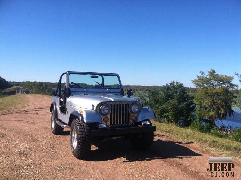 Cj 7 On The Levee