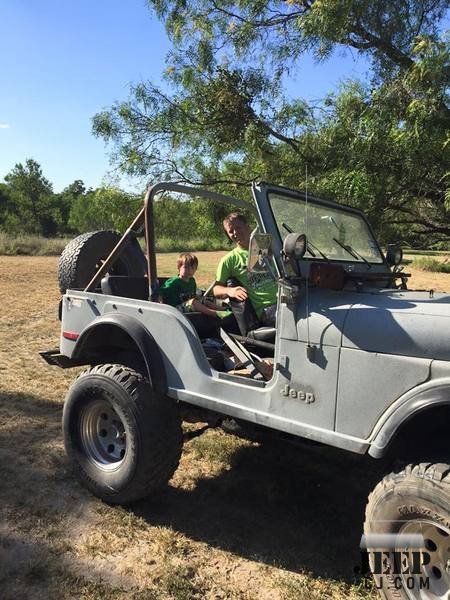 Jeep In Llano