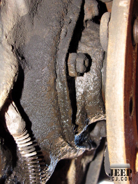 Leaking Rear Axle Hub